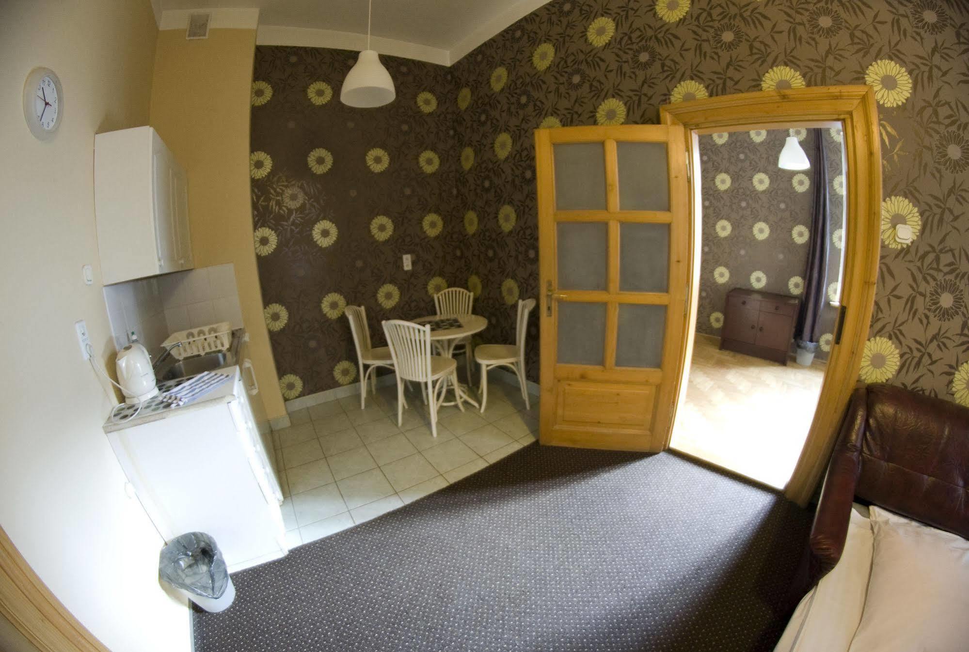 Cracow Old Town Guest House Krakow Bagian luar foto