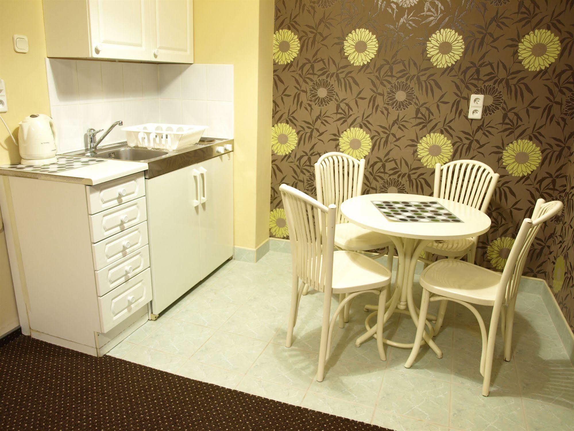 Cracow Old Town Guest House Krakow Bagian luar foto